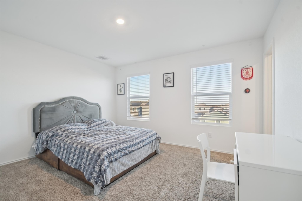 857 Powell St - Photo 17