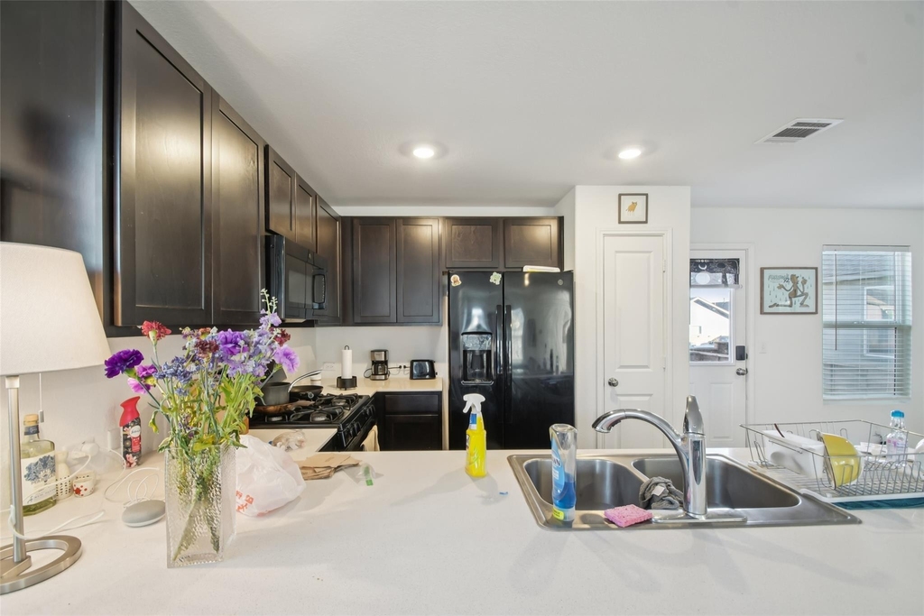 857 Powell St - Photo 8