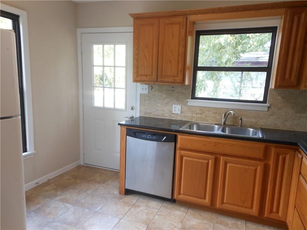 4615 Banister Ln - Photo 9