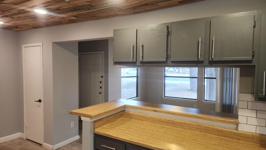2807 W Slaughter Ln - Photo 23