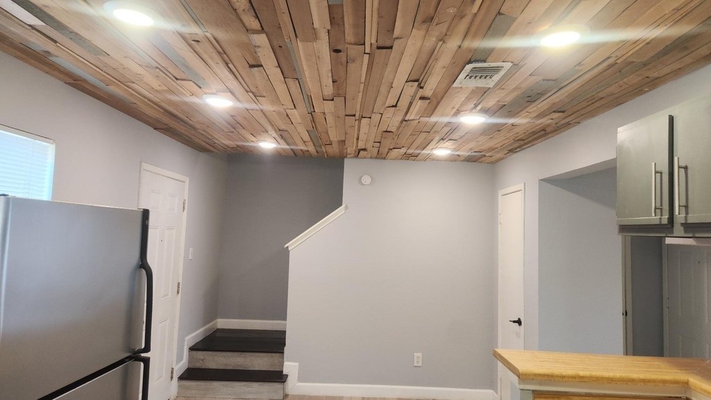 2807 W Slaughter Ln - Photo 22