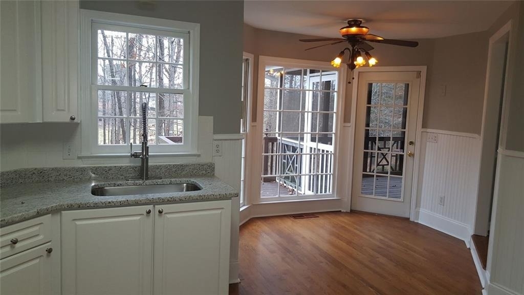 3885 Waterford Drive - Photo 9