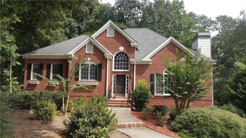3885 Waterford Drive - Photo 0