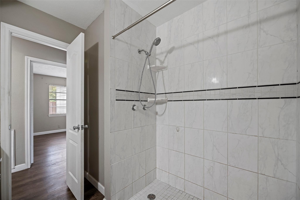 15915 Mueschke Road - Photo 33
