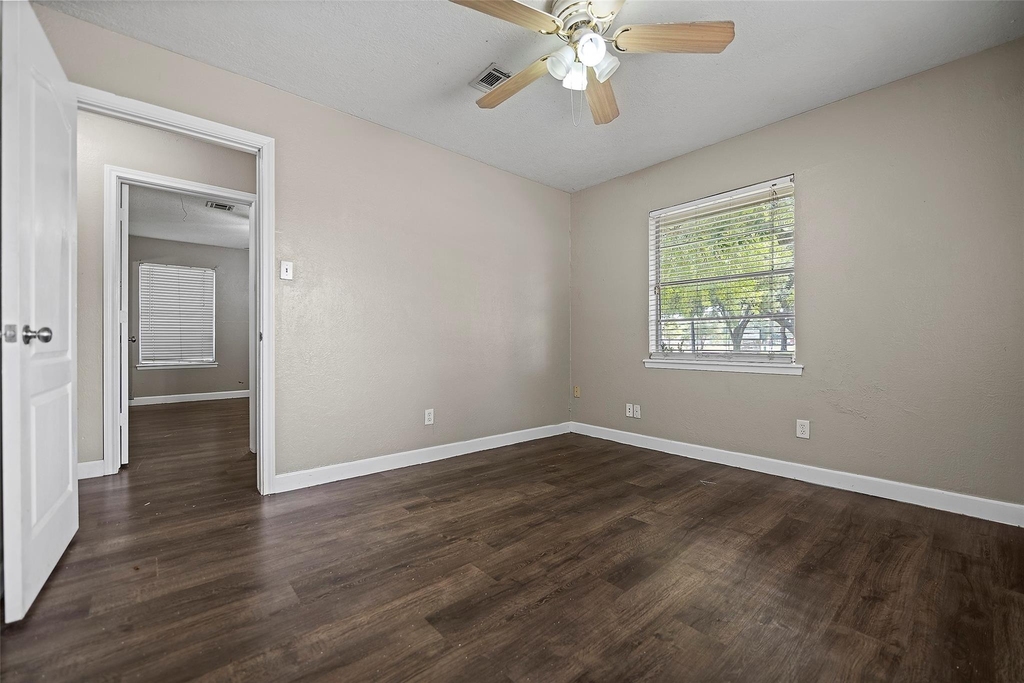 15915 Mueschke Road - Photo 35