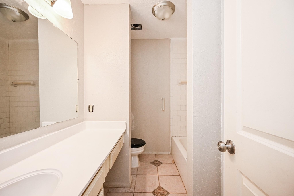 1114 Blue Diamond Drive - Photo 17
