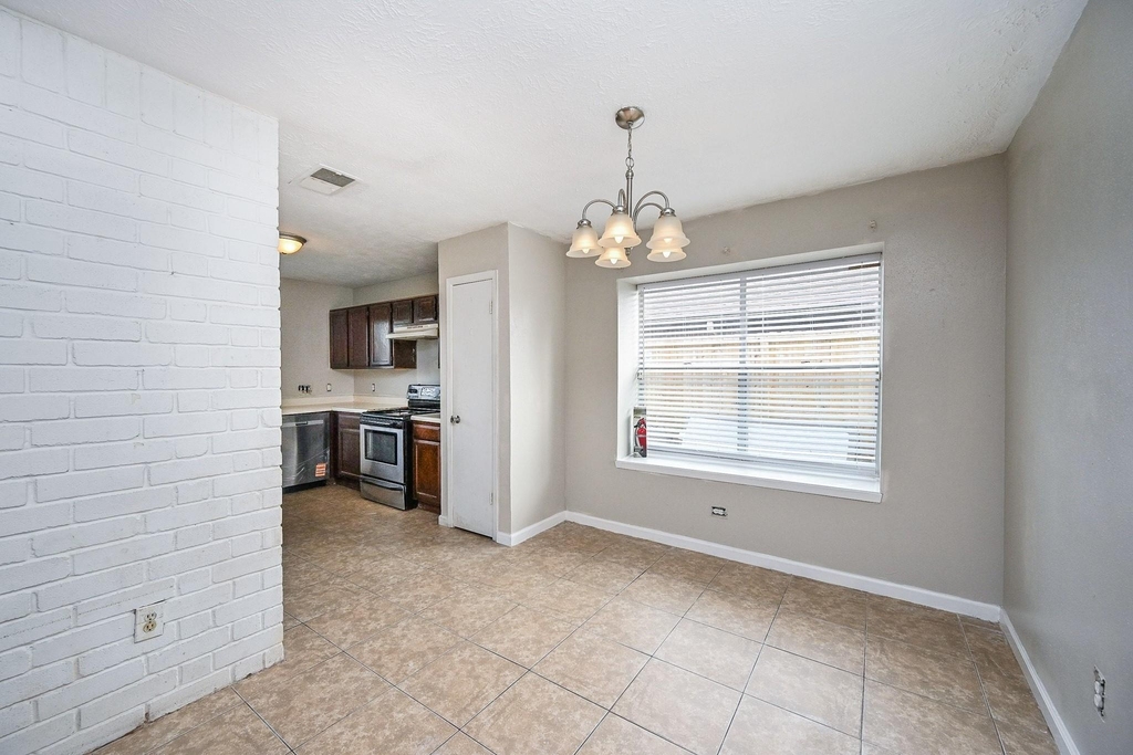 1114 Blue Diamond Drive - Photo 5