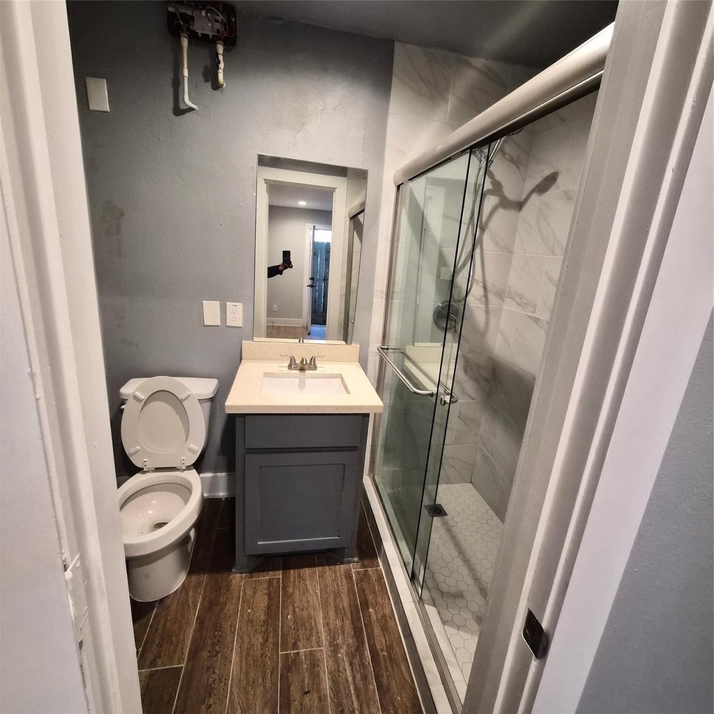 1421 Marshall Street - Photo 6