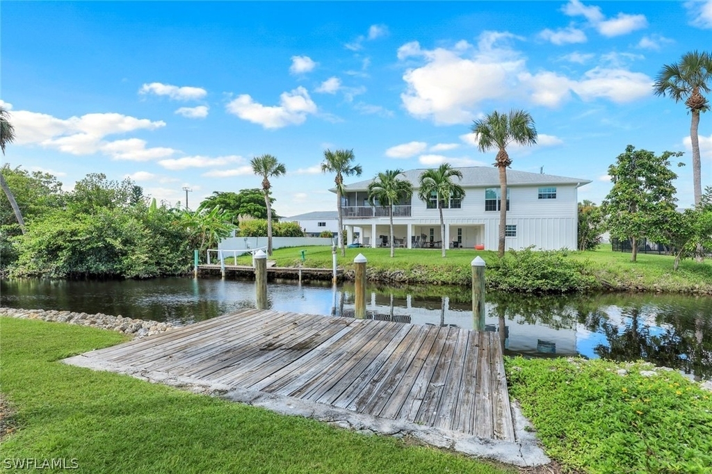27150 Esther Drive - Photo 3