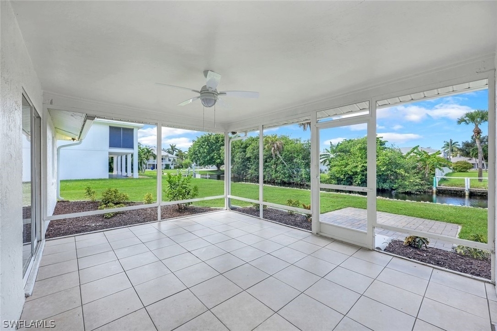 27150 Esther Drive - Photo 4