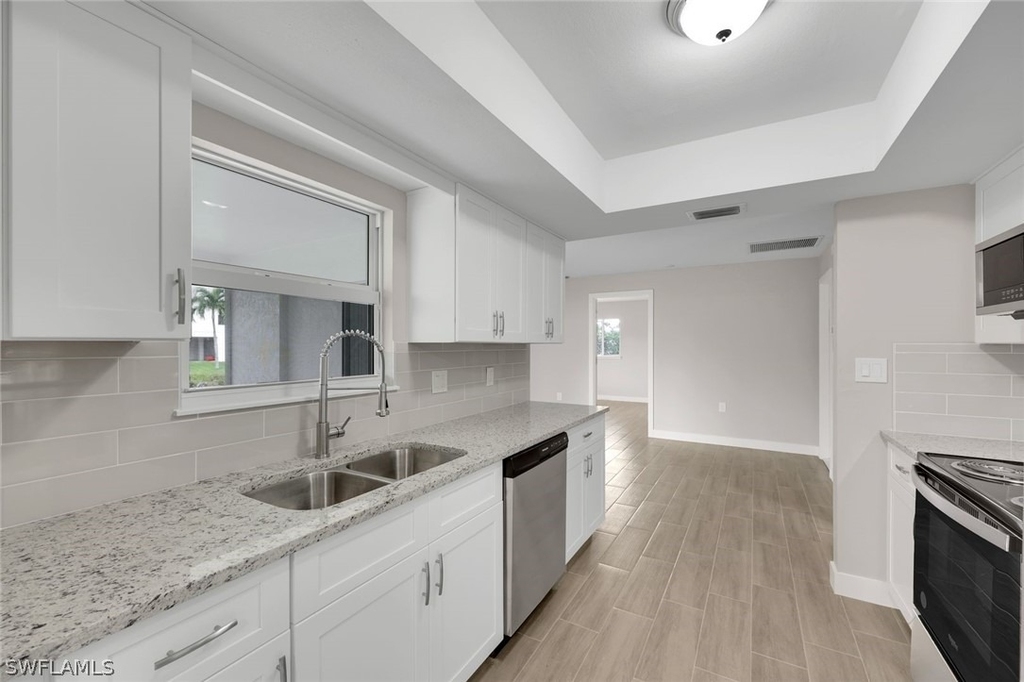 27150 Esther Drive - Photo 7