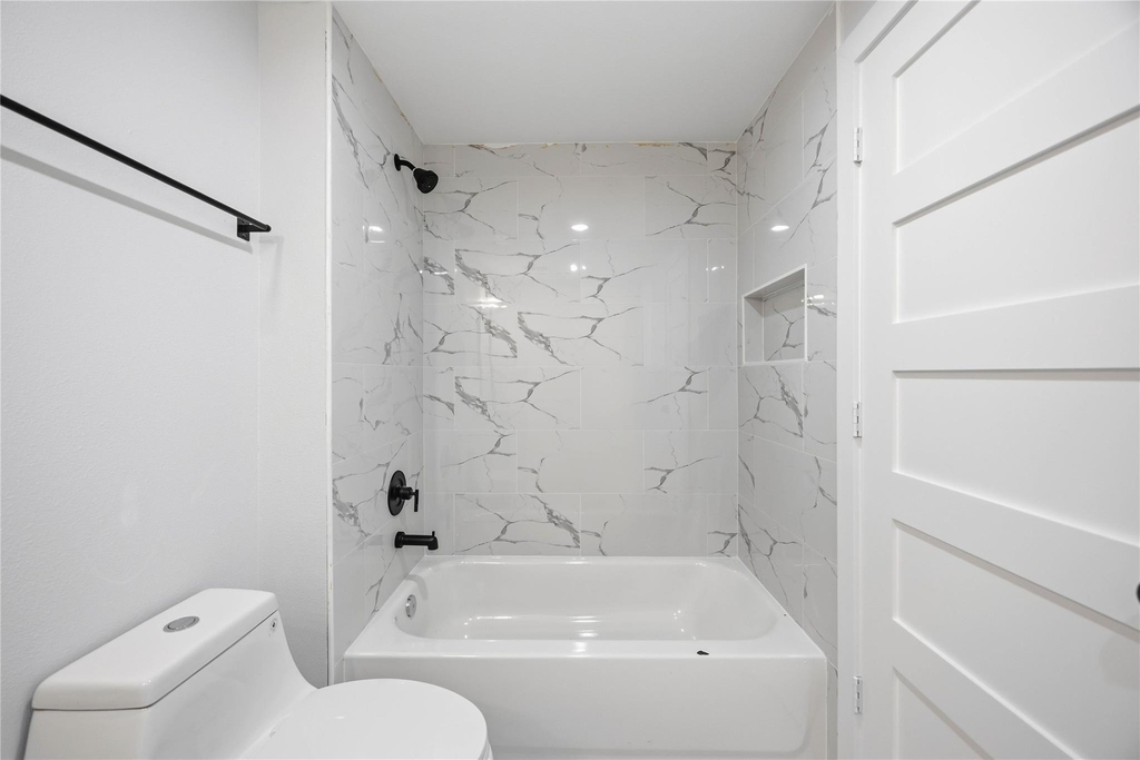 7625 De Priest Street - Photo 13