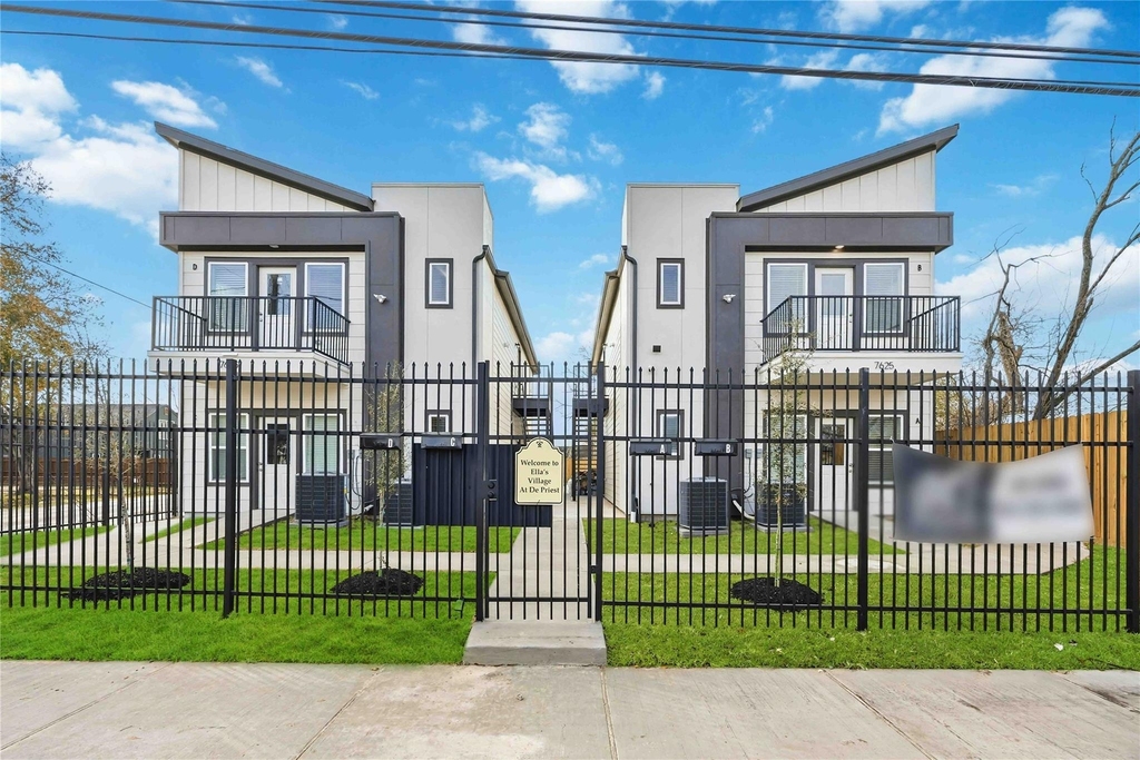 7625 De Priest Street - Photo 19