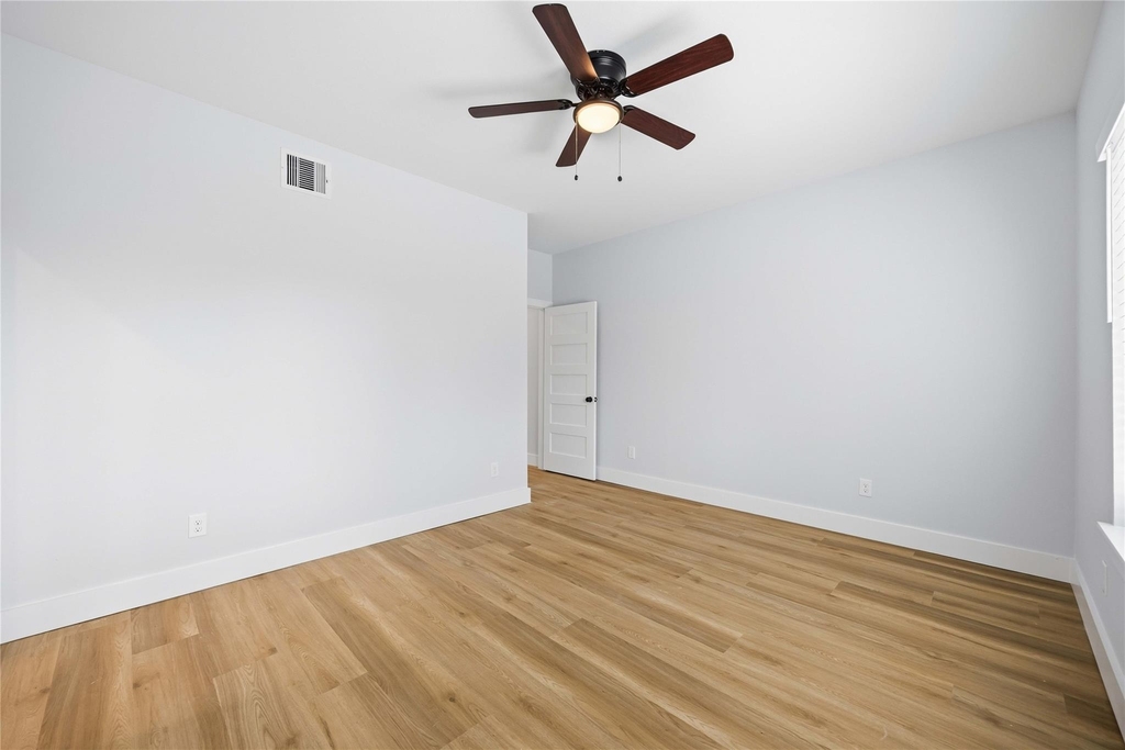 7625 De Priest Street - Photo 16