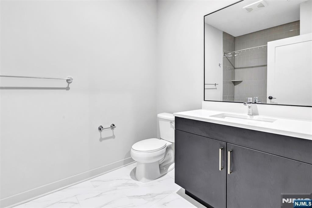 51 Okner - Photo 16