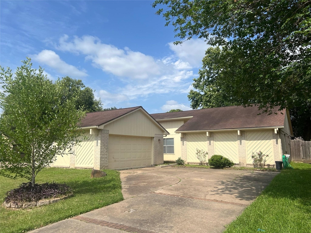 2134 Collingsfield Drive - Photo 0