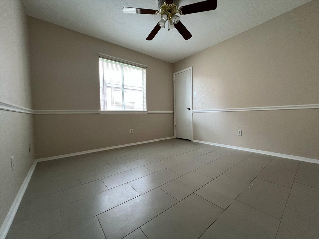 2134 Collingsfield Drive - Photo 12