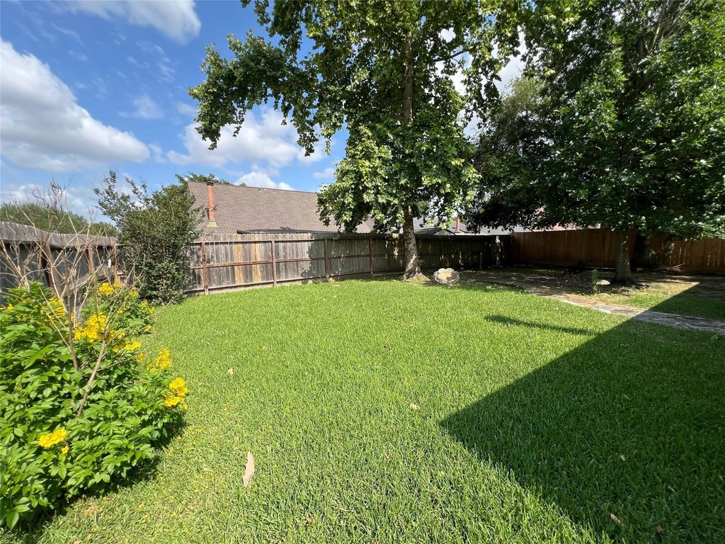 2134 Collingsfield Drive - Photo 14