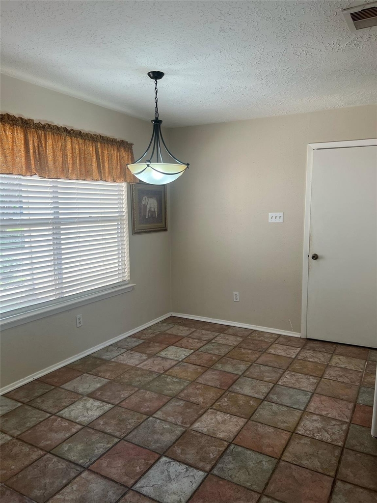 2134 Collingsfield Drive - Photo 6