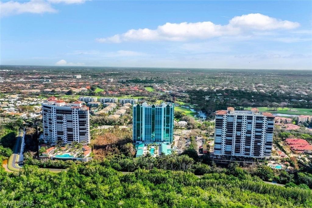 7515 Pelican Bay Boulevard - Photo 34