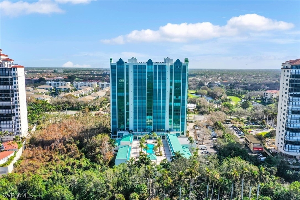 7515 Pelican Bay Boulevard - Photo 36