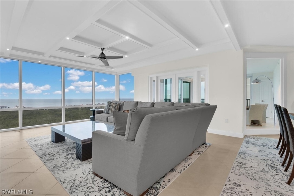 7515 Pelican Bay Boulevard - Photo 2