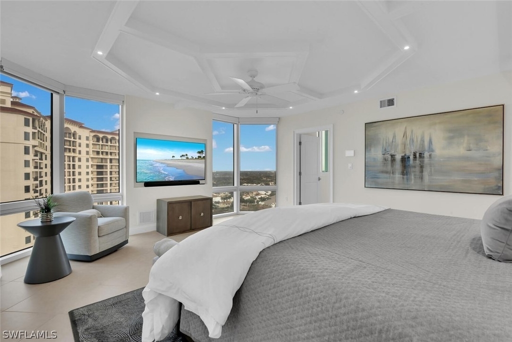 7515 Pelican Bay Boulevard - Photo 19