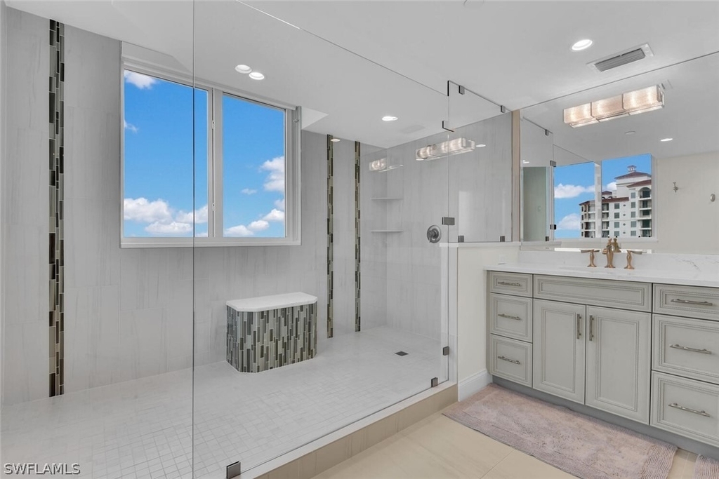 7515 Pelican Bay Boulevard - Photo 21