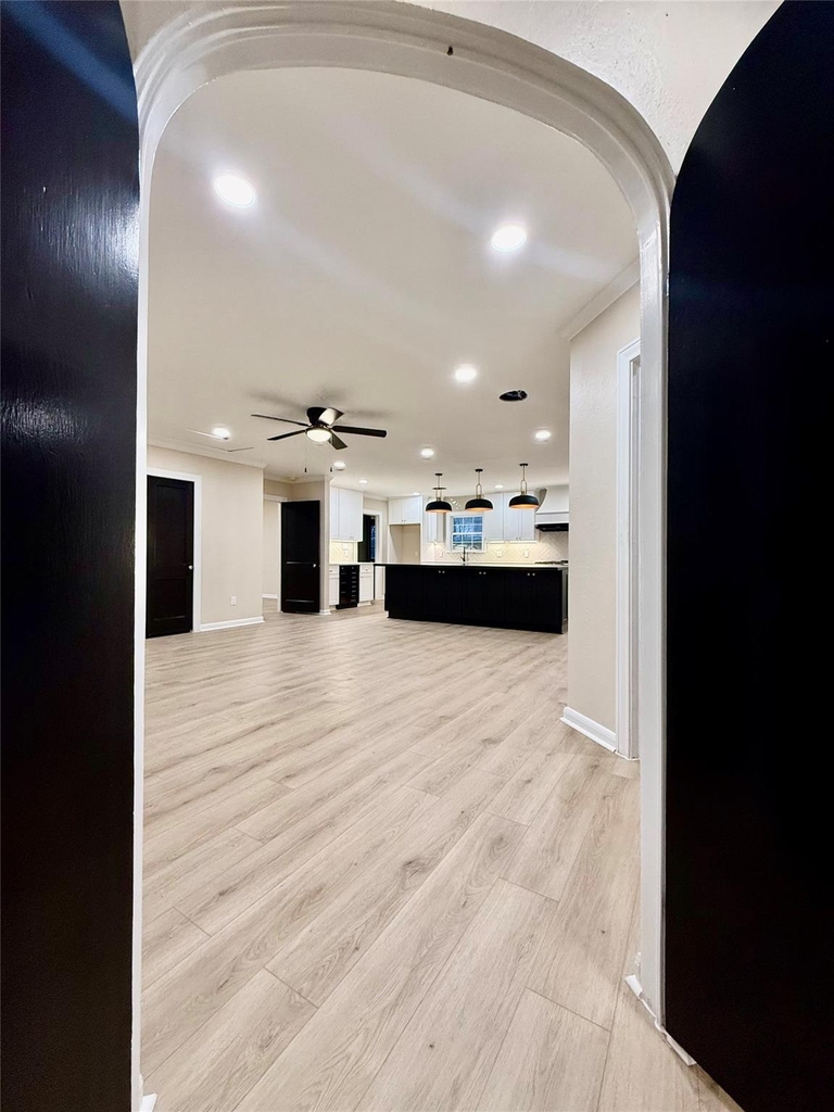 300 Dunnam Avenue - Photo 9