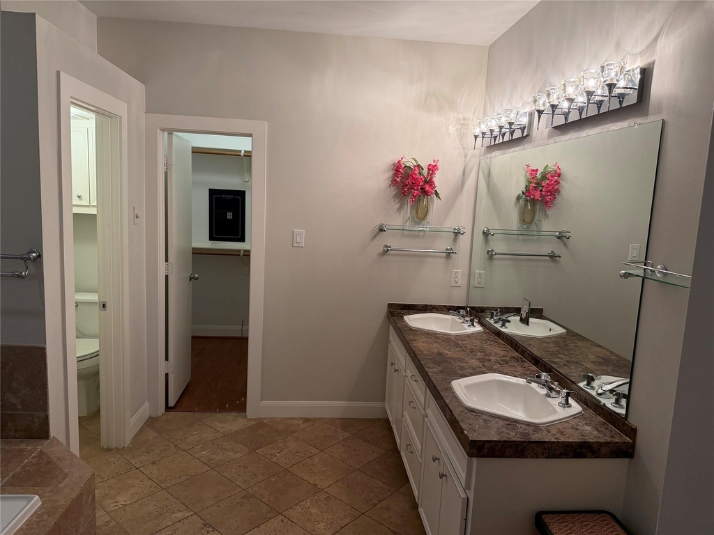9833 Marlink - Photo 10