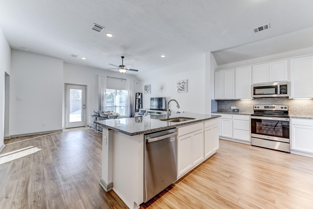 204 Shoreview Drive - Photo 10