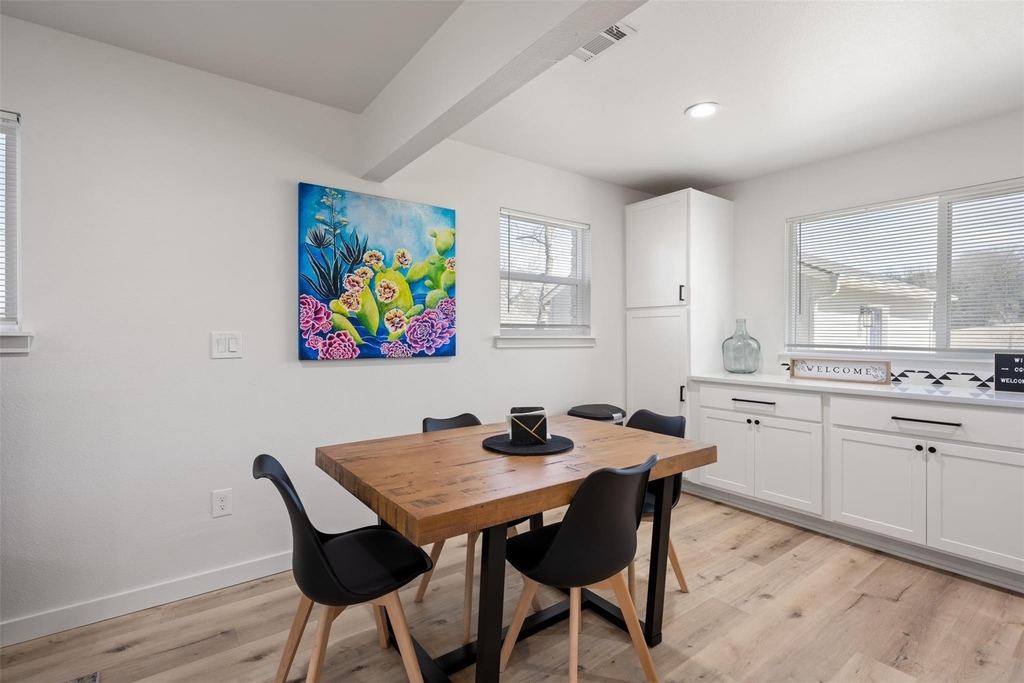 6104 Reicher Drive - Photo 9