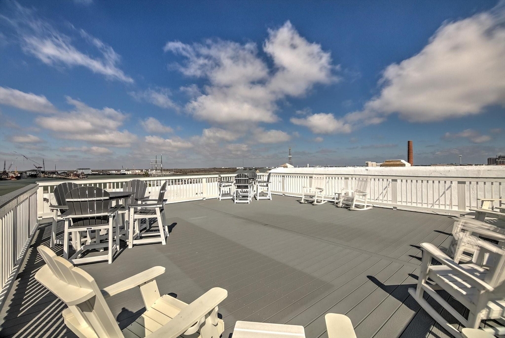 2206 Strand - Photo 23