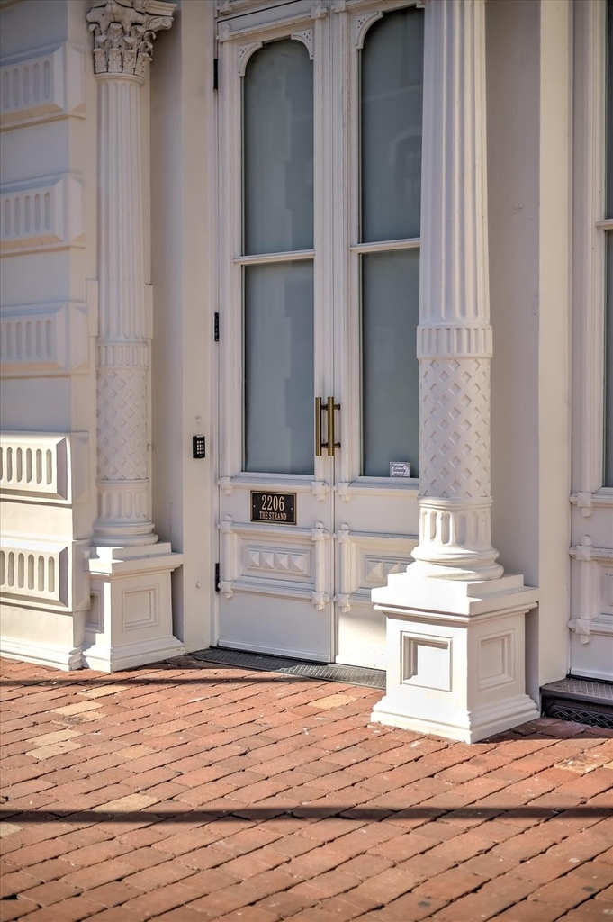 2206 Strand - Photo 34