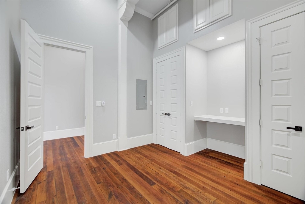 2206 Strand - Photo 16