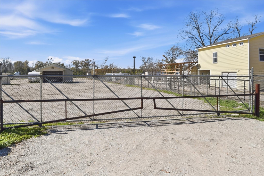 12123 West Dr - Photo 21