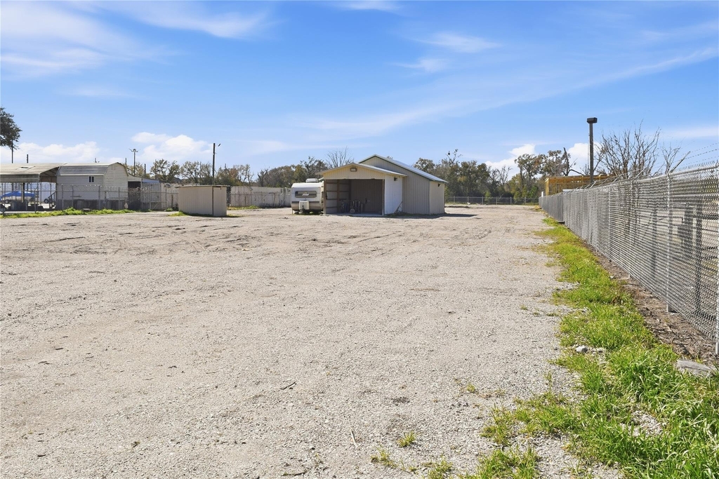 12123 West Dr - Photo 4