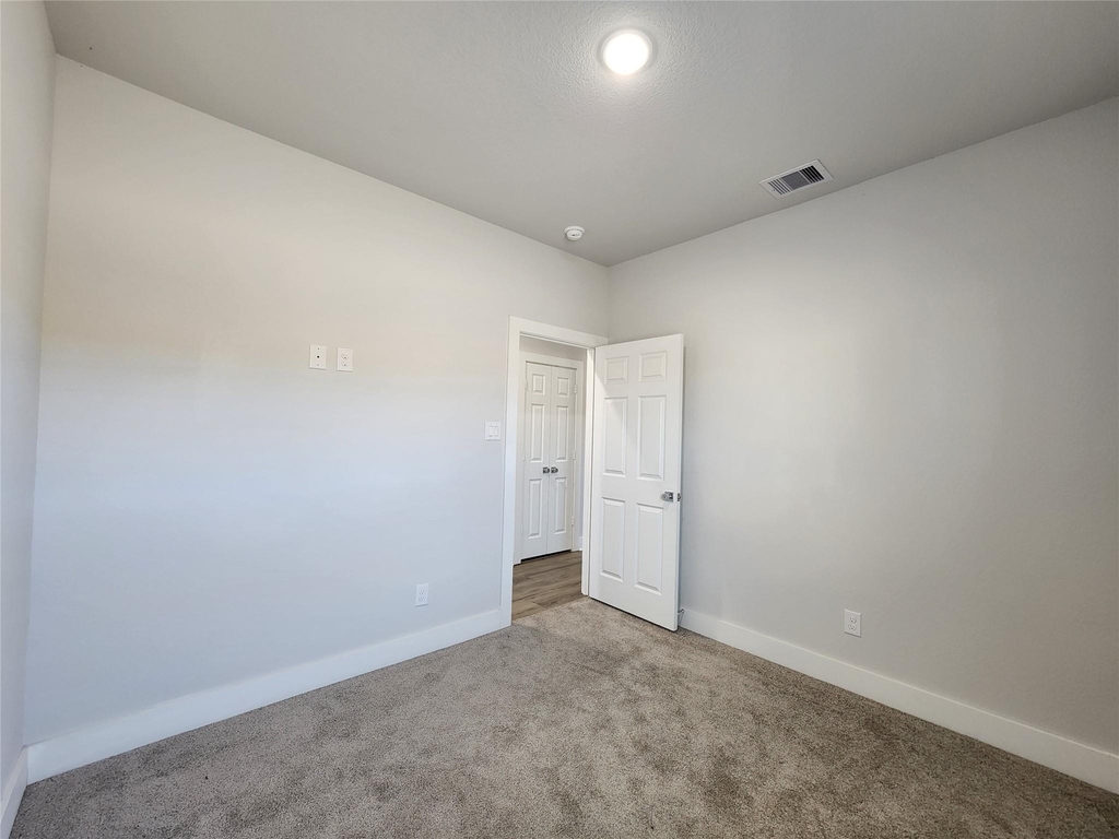 9710 Tuffly Street - Photo 12
