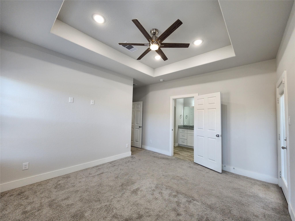 9710 Tuffly Street - Photo 6