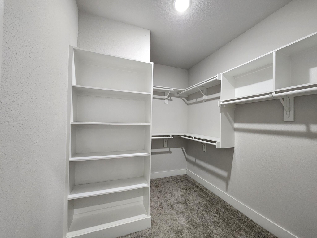 9710 Tuffly Street - Photo 8