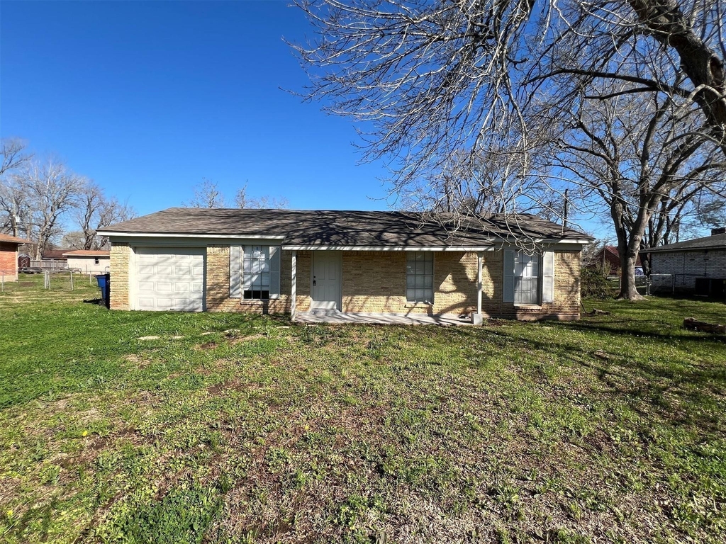 224 Stuart Street - Photo 1