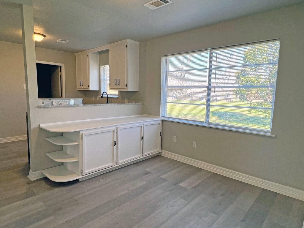 224 Stuart Street - Photo 9