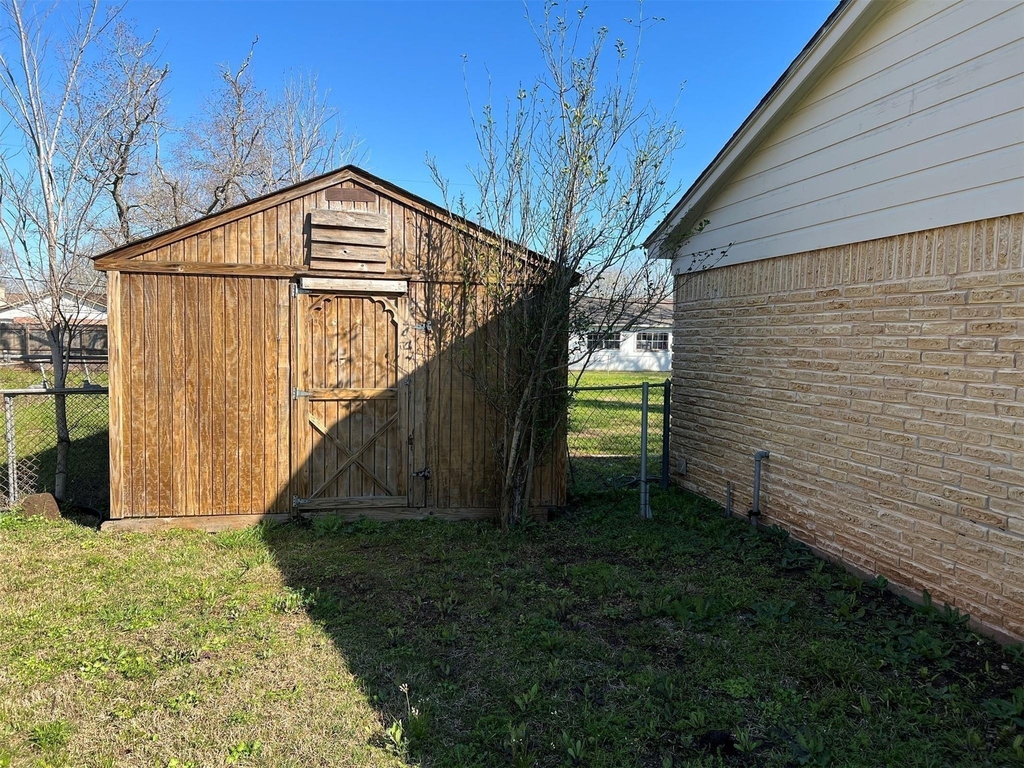 224 Stuart Street - Photo 4