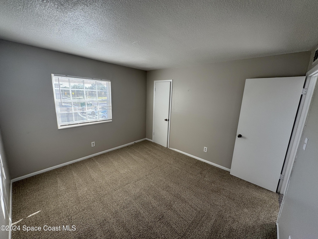 55 Needle Boulevard - Photo 12