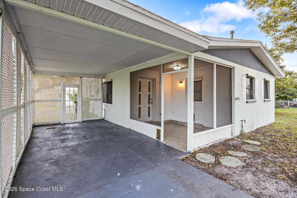 419 Marquis Street - Photo 2