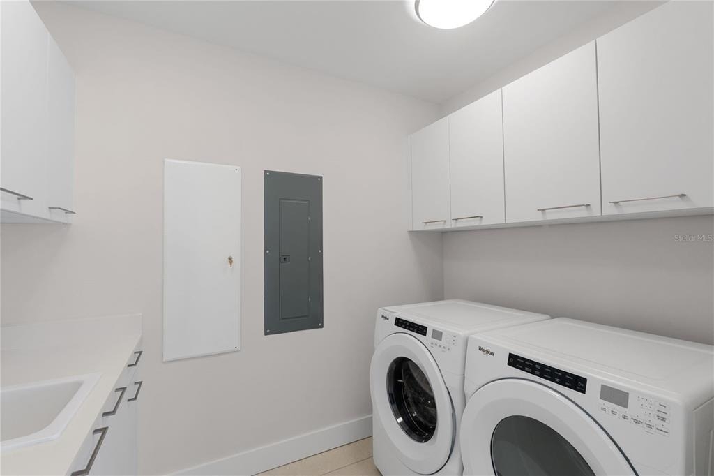 275 1st Avenue S - Photo 11