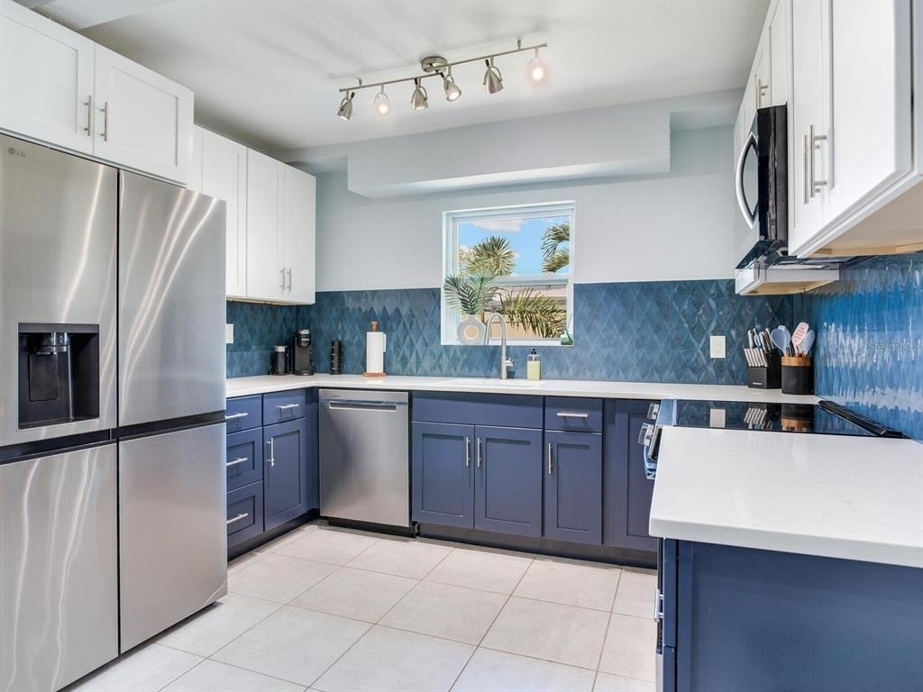 230 144th Avenue - Photo 3