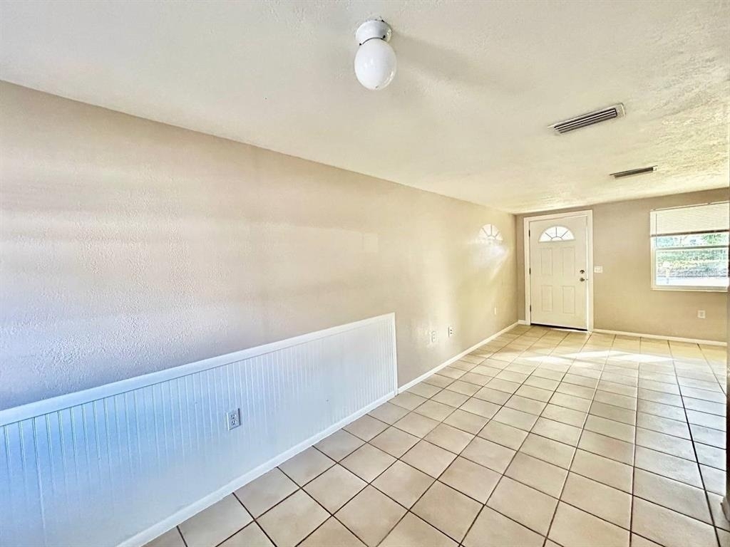 5805 Delaware Avenue - Photo 5