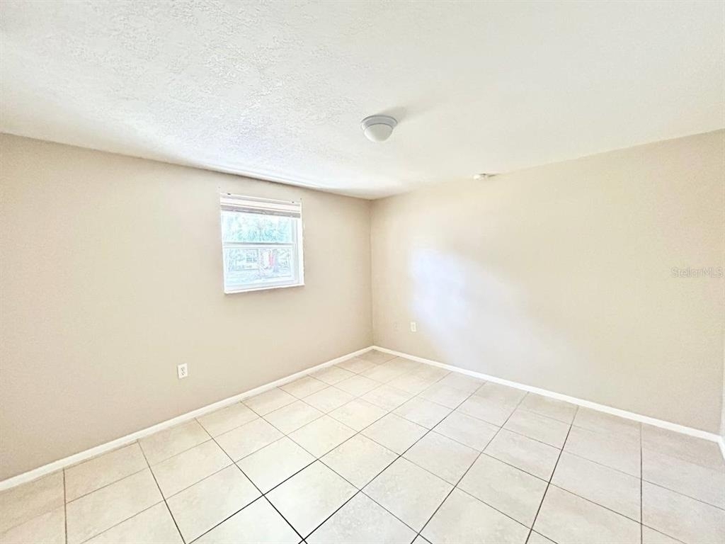5805 Delaware Avenue - Photo 8