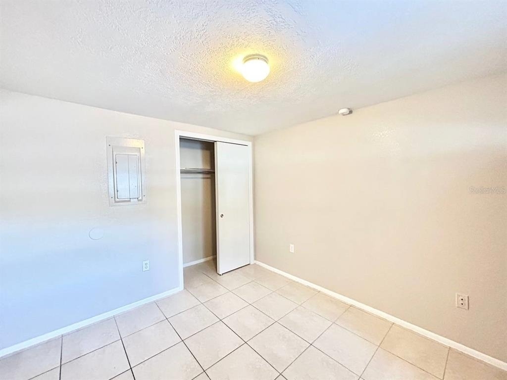 5805 Delaware Avenue - Photo 9